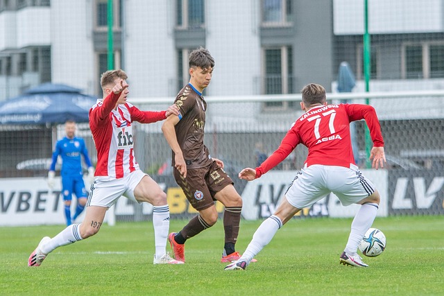 中学游泳队 中学游泳队